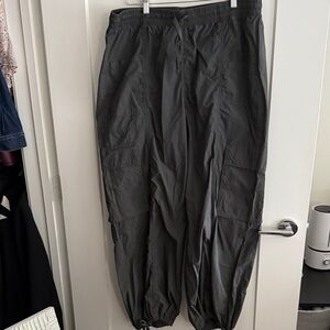 Aerie Women's Gray Cinch Cargo Pants